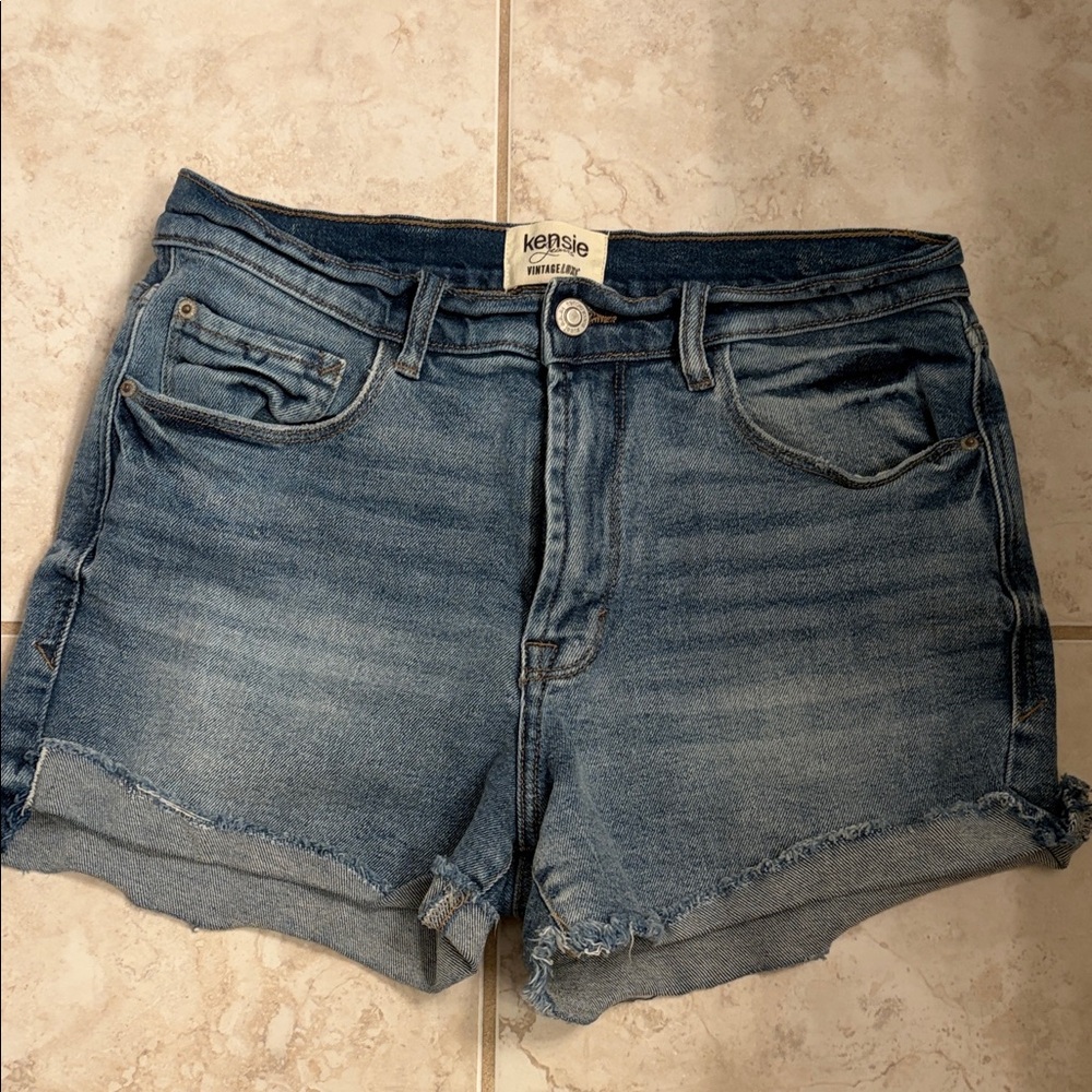 Kensie Women's Faded Blue Jean Shorts